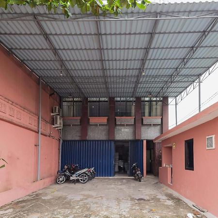 Reddoorz Syariah Near Stasiun Karet Hotel Jakarta Exterior photo